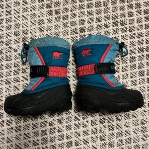 Kids Sorel winter boots sz 7